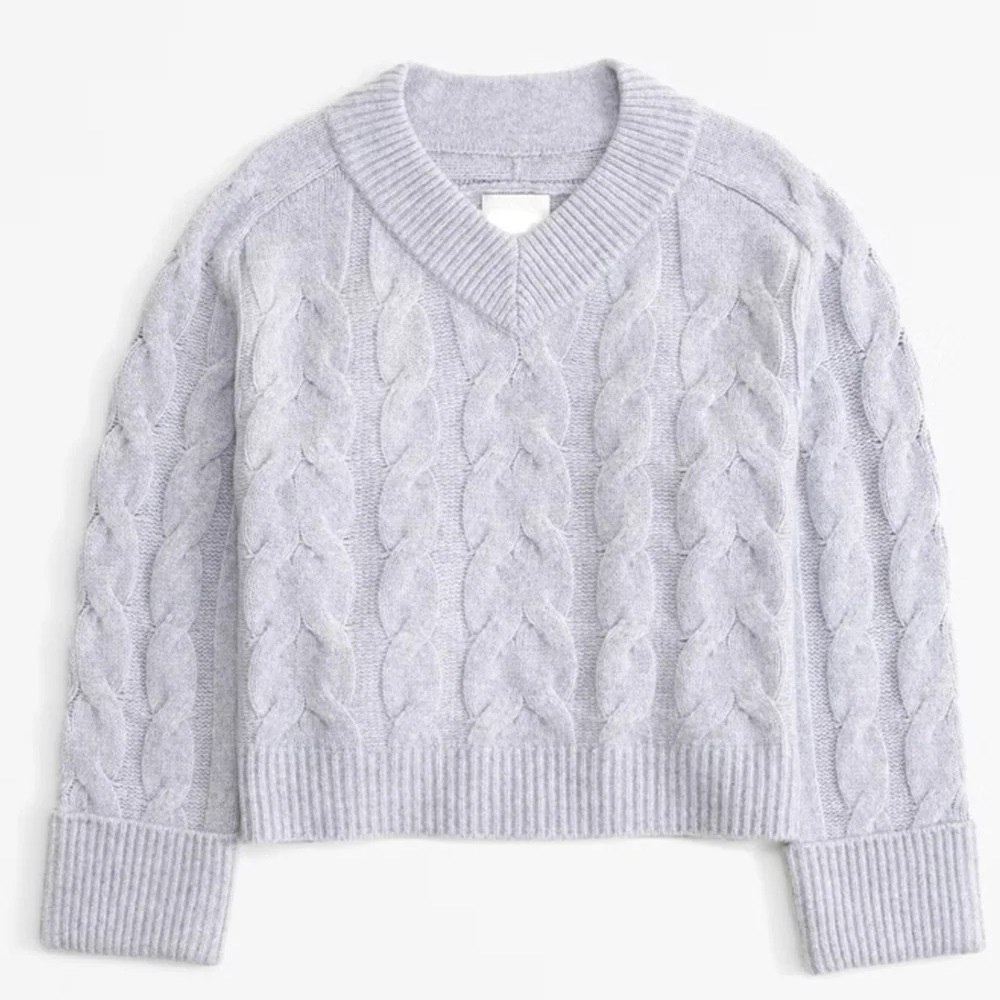 Abercrombie & Fitch cable knit sweater
